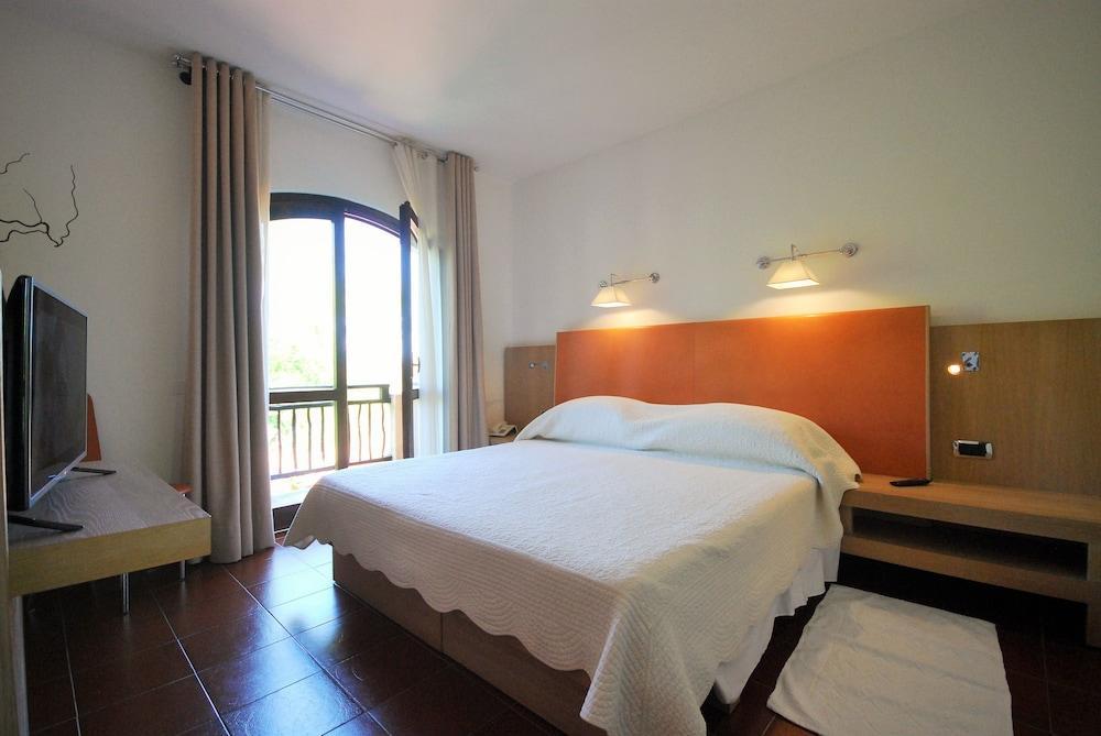 Hotel Le Ginestre Porto Cervo Bagian luar foto