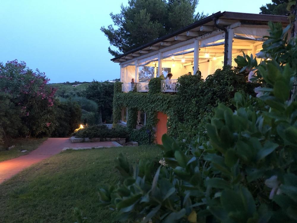 Hotel Le Ginestre Porto Cervo Bagian luar foto