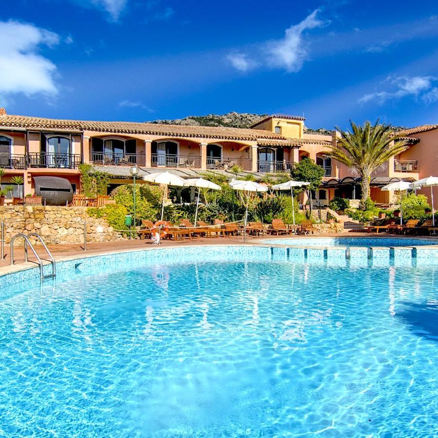 Hotel Le Ginestre Porto Cervo Bagian luar foto